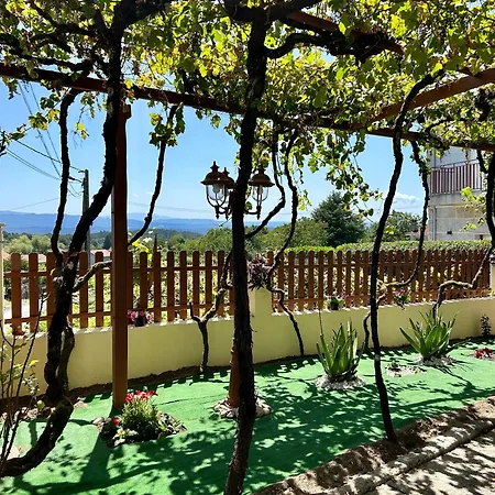 Casa En Cambeo Vakantiehuis Ourense